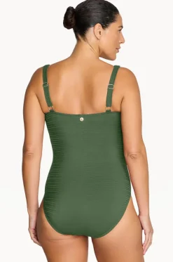 Aria Botticelli One Piece