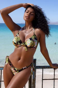 Bahama Shores E Cup Halter