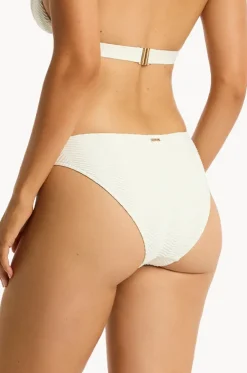 Caracus Regular Cheeky Pant