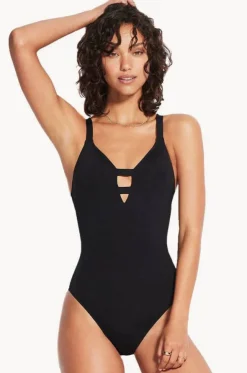 Collective Deep V One Piece