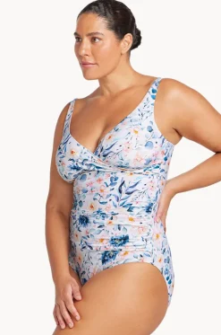 Cordelia Delacroix One Piece