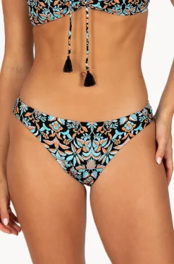 Free Spirit Regular Pant