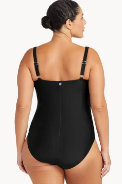 Hues Raphael E/F Cup One Piece