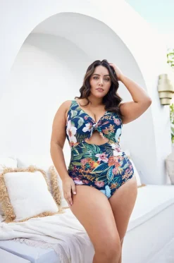 Into The Saltu Cezanne D/DD Cup One Piece