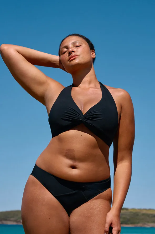 Jetset D/DD Cup Twist Front Top