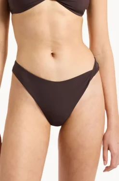 Jetset High Leg Pant