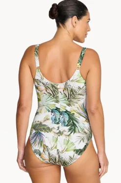 Lushara Delacroix One Piece