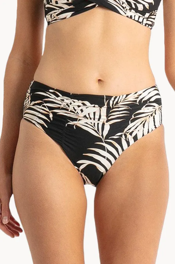 Mae Ruched Mid Rise Pant