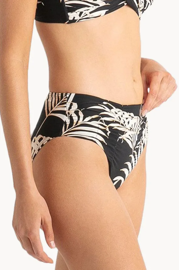 Mae Ruched Mid Rise Pant