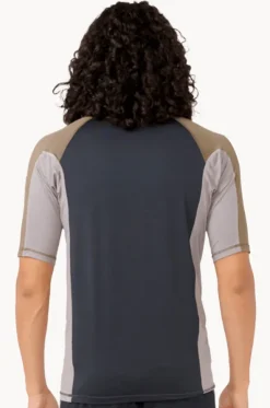 Mens Drive Short Sleeve Suntop