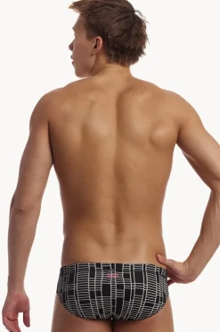 Mens Up The Ladder Brief