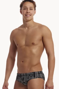 Mens Up The Ladder Brief