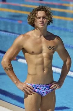 Mens Warp Tour Brief