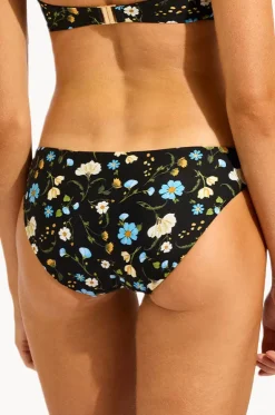 Modern Romance Hipster