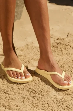 Plain Arch Support Thongs