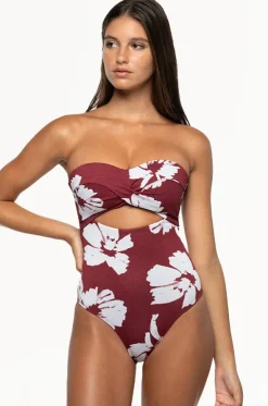 Whispering Allure Luka One Piece